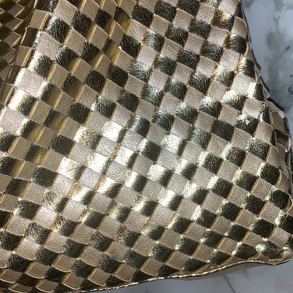 🎒 Ultimate Y2K Style Metallic Hobo Bag - Picture 4 of 10